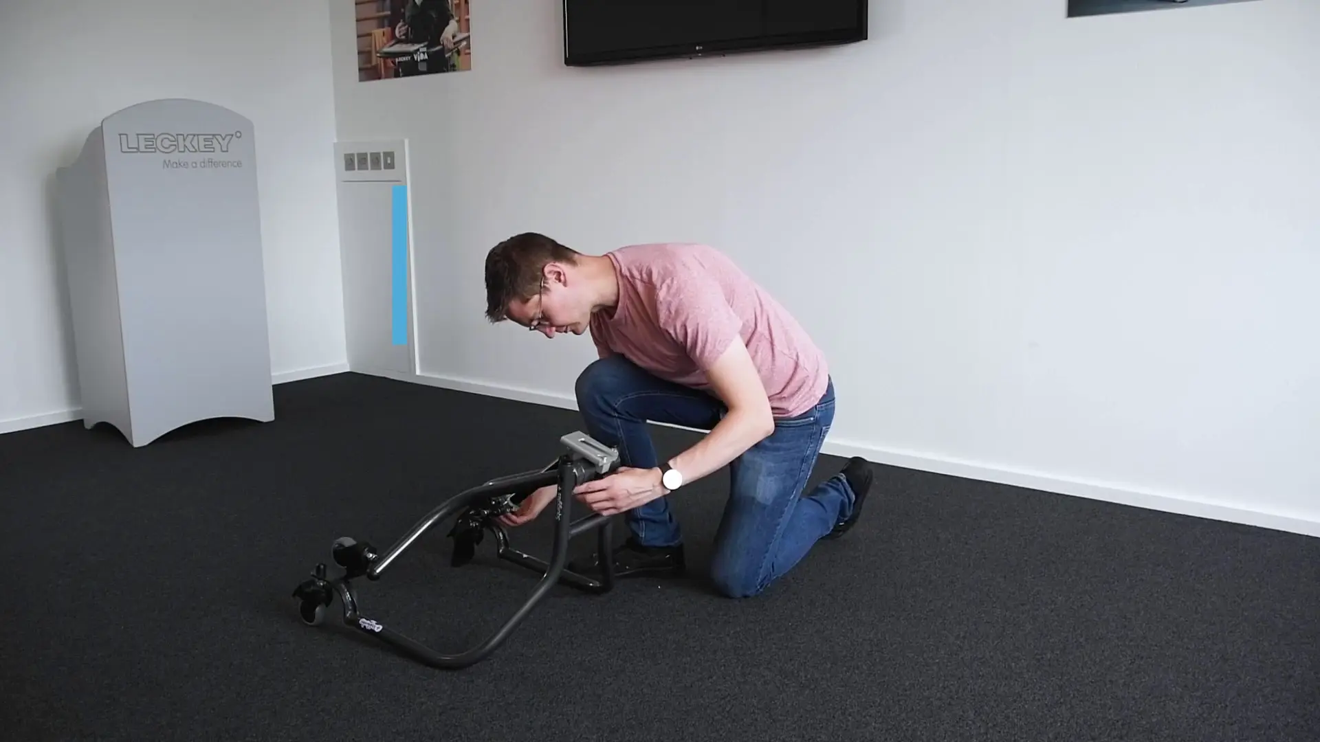 Leckey Squiggles+ Stander - How to Unpack and Assemble